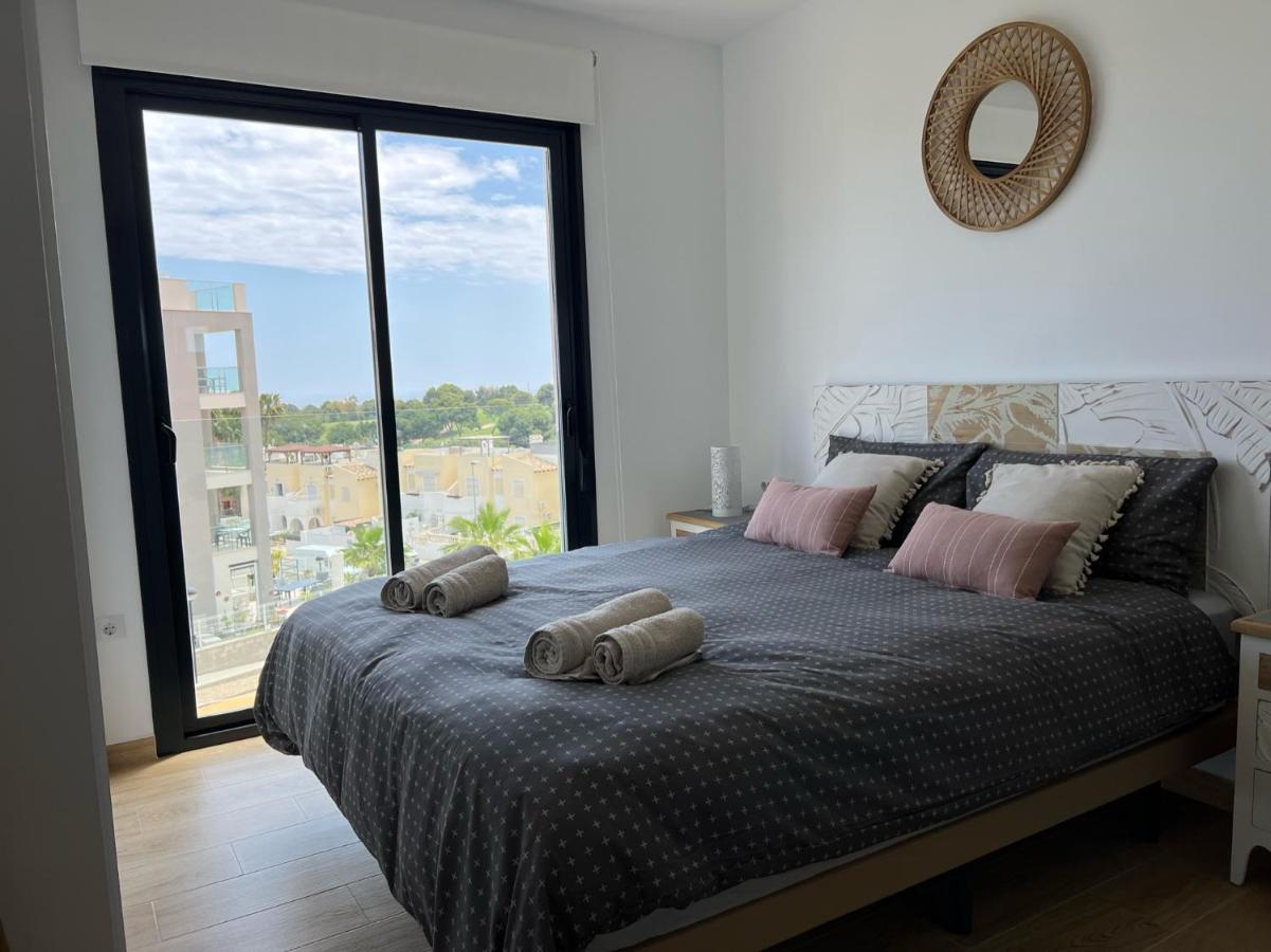 Luxurious Flat & Private Rooftop In Villamartin Orihuela Costa Dehesa de Campoamor  Eksteriør bilde