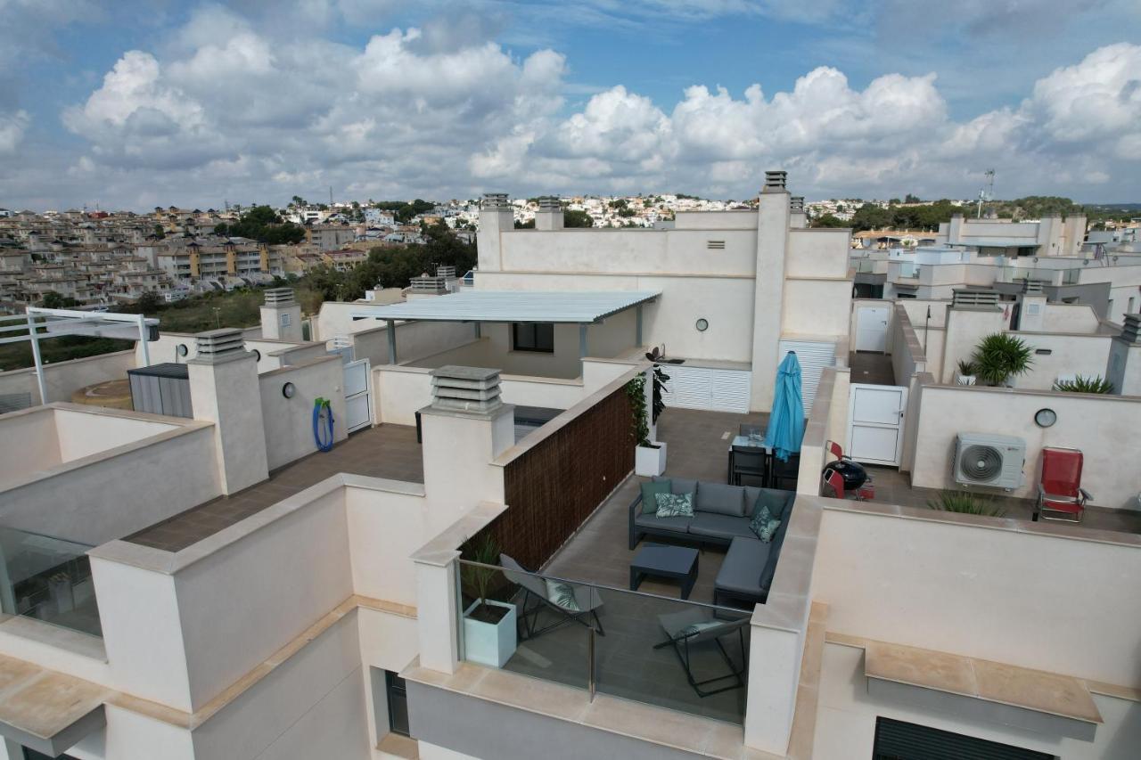 Luxurious Flat & Private Rooftop In Villamartin Orihuela Costa Dehesa de Campoamor  Eksteriør bilde