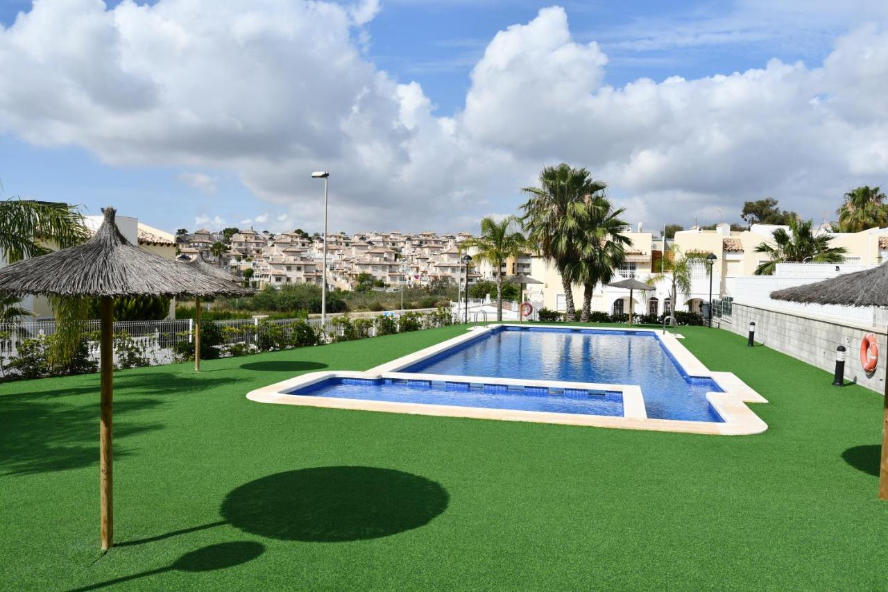 Luxurious Flat & Private Rooftop In Villamartin Orihuela Costa Dehesa de Campoamor  Eksteriør bilde